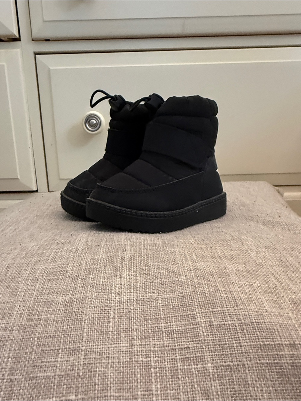 Revolution Kids Black Puffer Snow Boots with Cinch